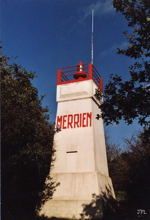 merrien.jpg